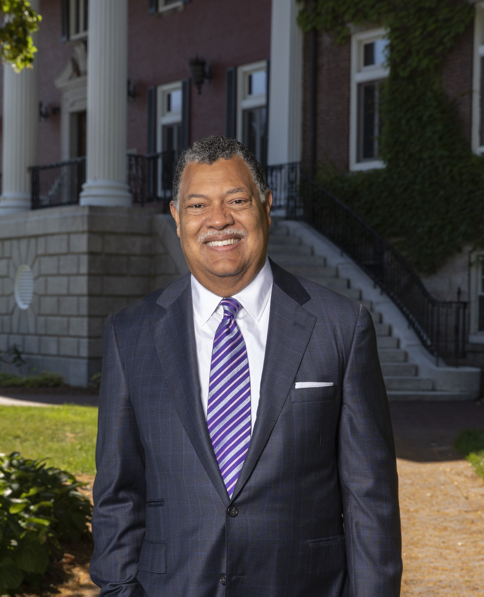 VDR Headshot - Fenwick Porch Background (cropped)